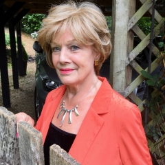 Anne Andrews 11.7.17 IMG_4299