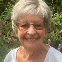 EW RENO SMOKE  ELIZABETH GEORGE IMG_5432