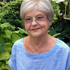 ISONA DL PEARL SYLVIA HILL IMG_5978